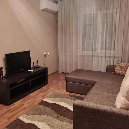 2-Х Комнатная Квартира Посуточно Schymkent Exterior foto